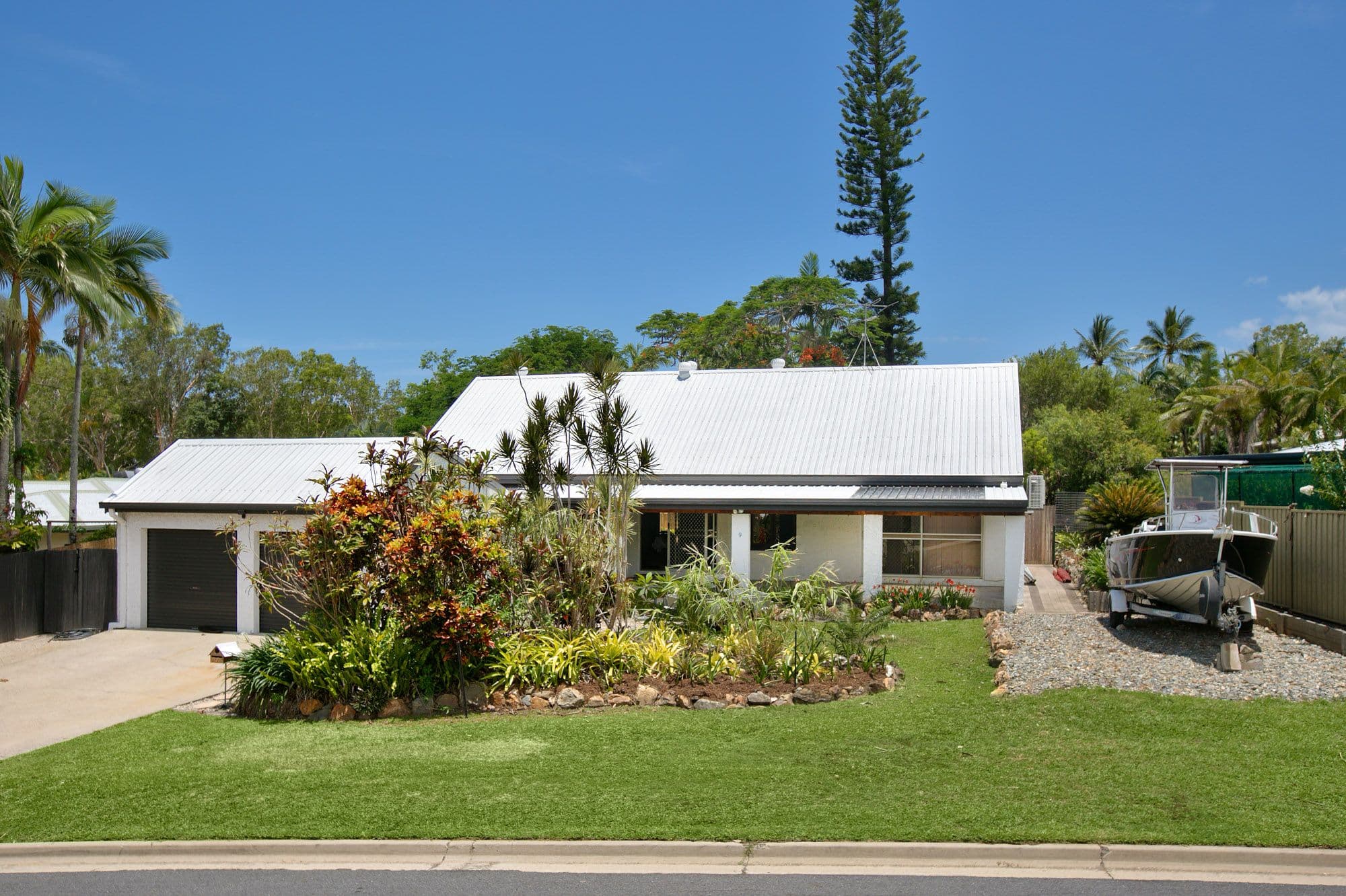9 Boroko Close, Trinity Beach QLD 4879, Trinity Beach - Image 1