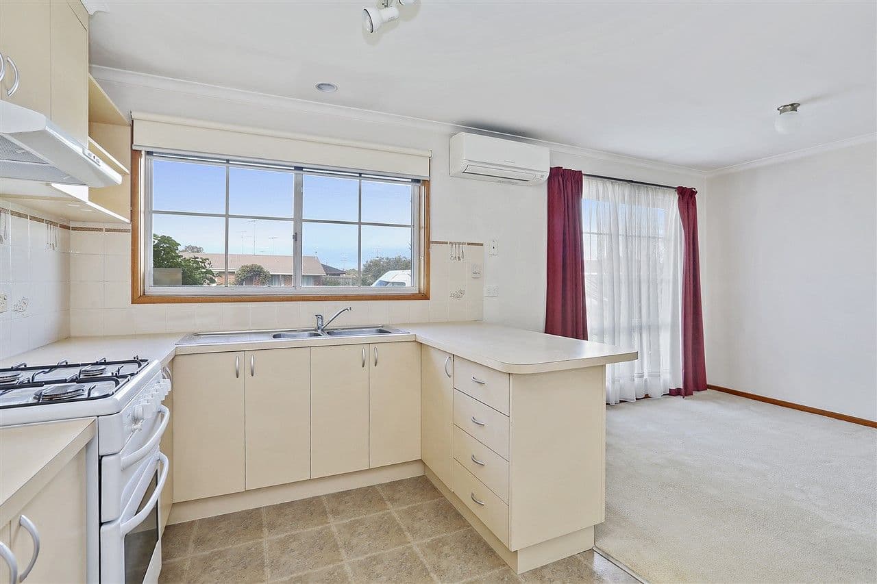 42-44 Burdoo Drive, Grovedale VIC 3216, Grovedale - Thumbnail 5