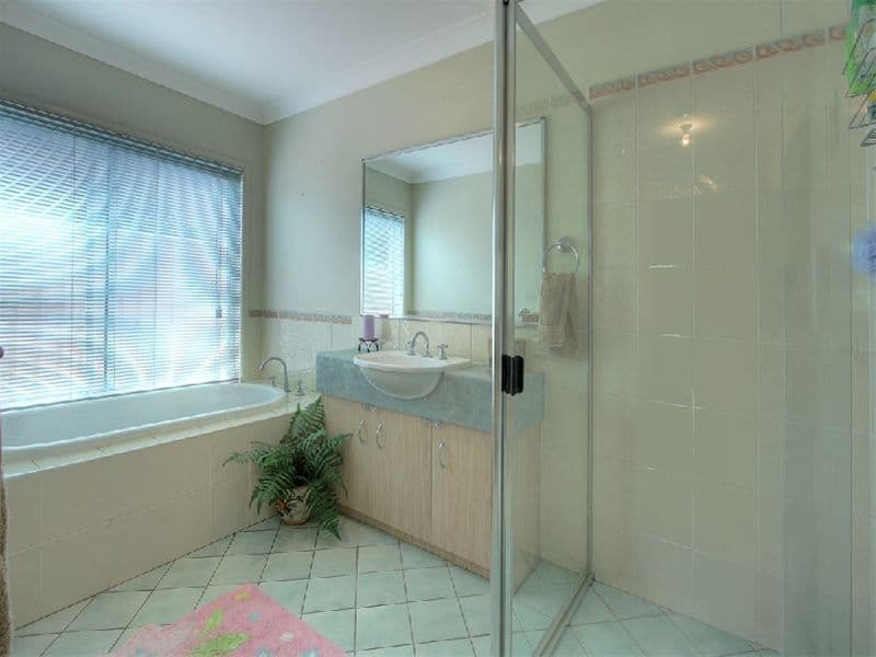 7   Stubbs Road, ALBION PARK NSW 2527, Albion Park - Thumbnail 5