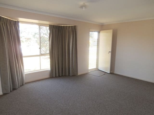 18 Yaldara Avenue, CABOOLTURE QLD 4510, Caboolture - Thumbnail 3