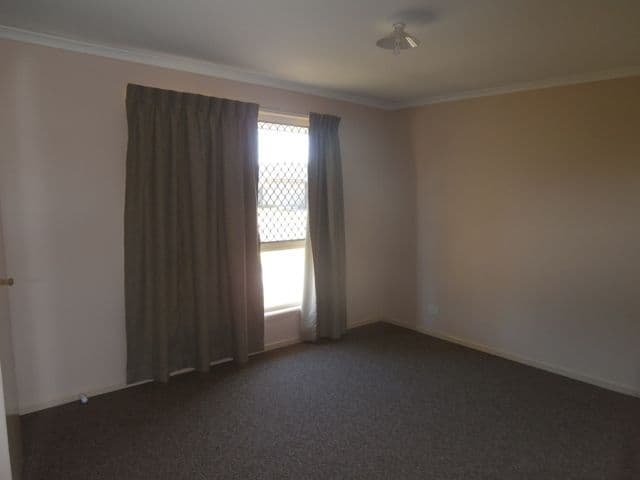18 Yaldara Avenue, CABOOLTURE QLD 4510, Caboolture - Thumbnail 8