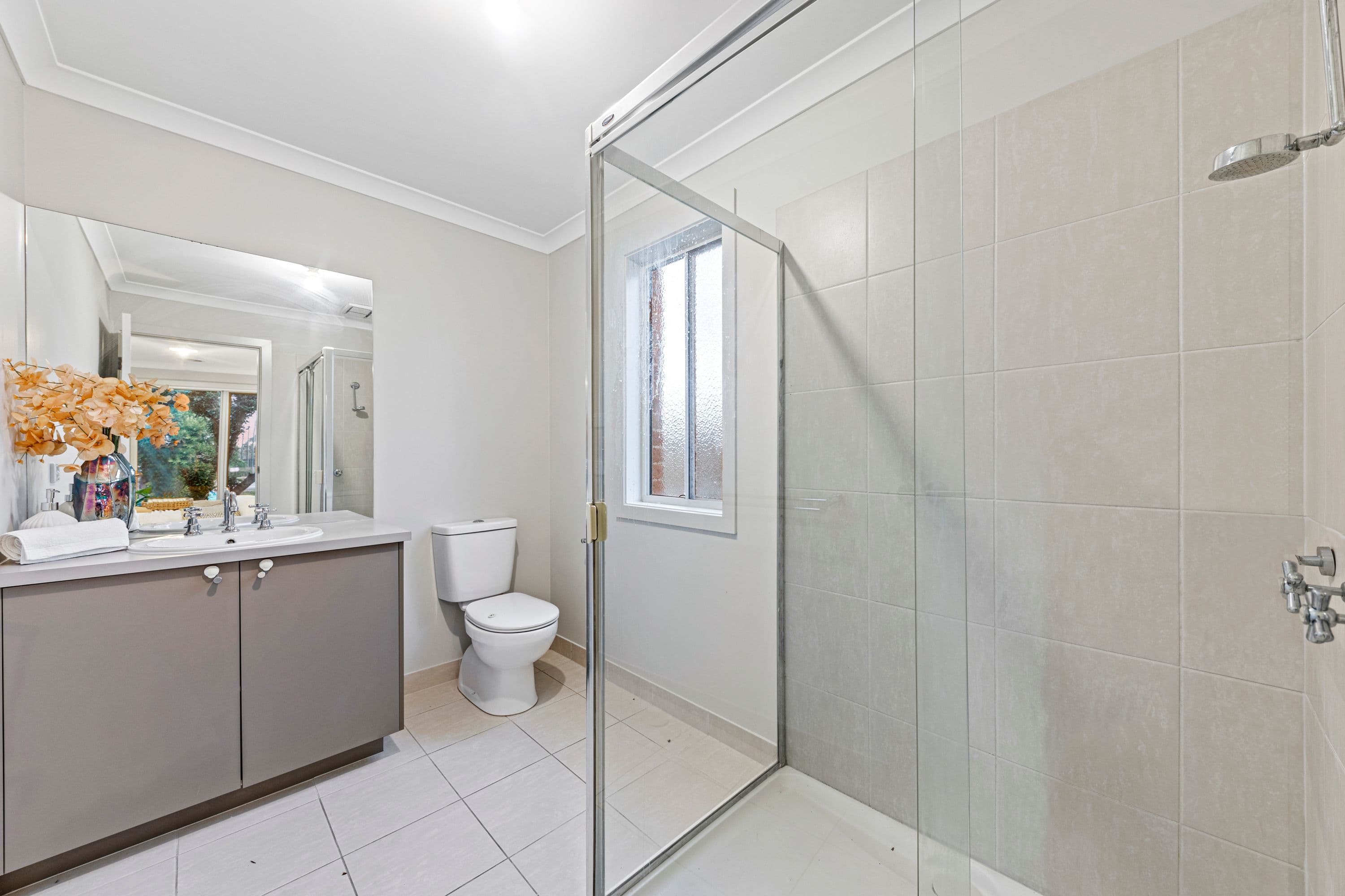4 Albany Crescent, Pakenham VIC 3810, Pakenham - Thumbnail 4