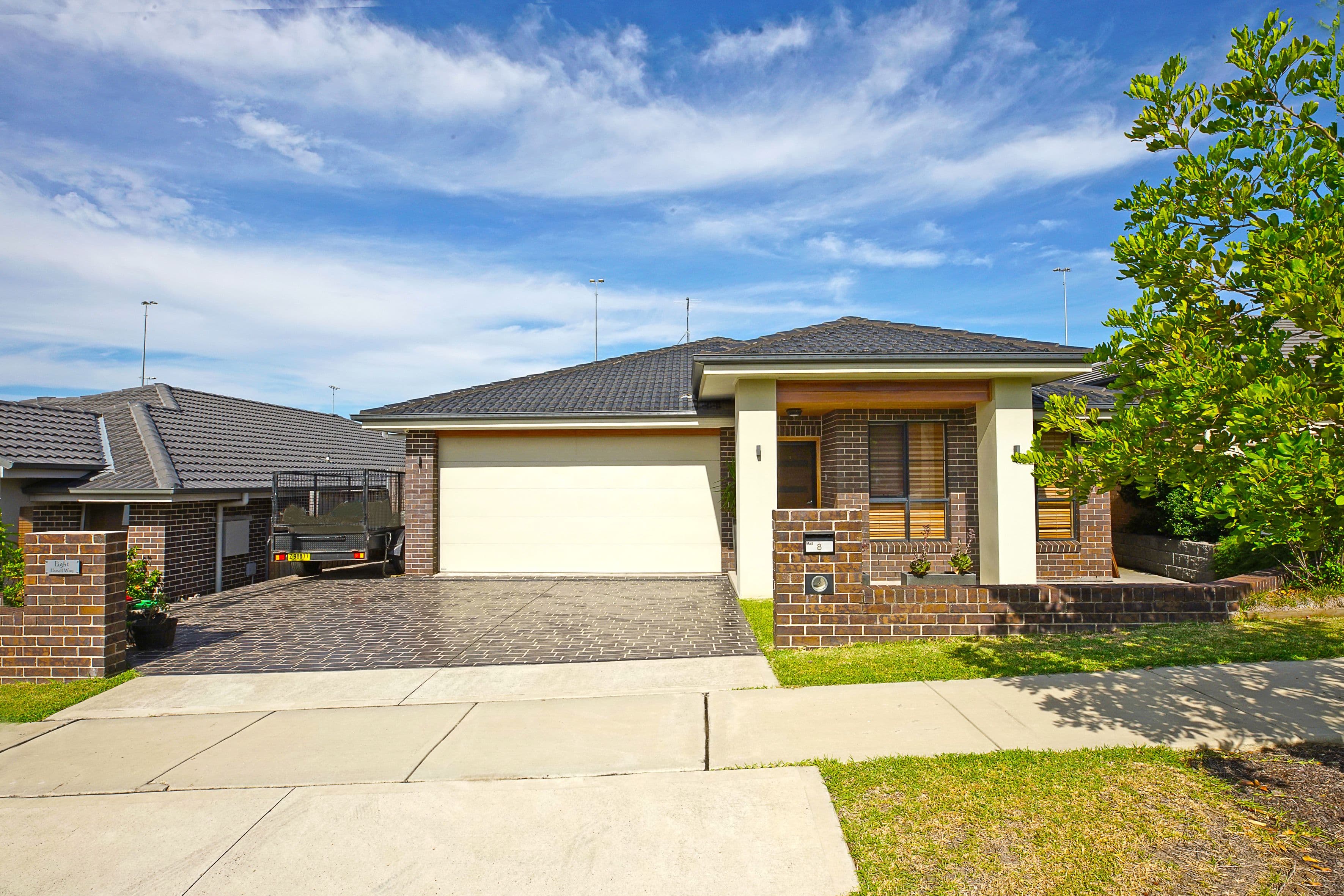 8 Hassall Way, Glenmore Park - Image 1