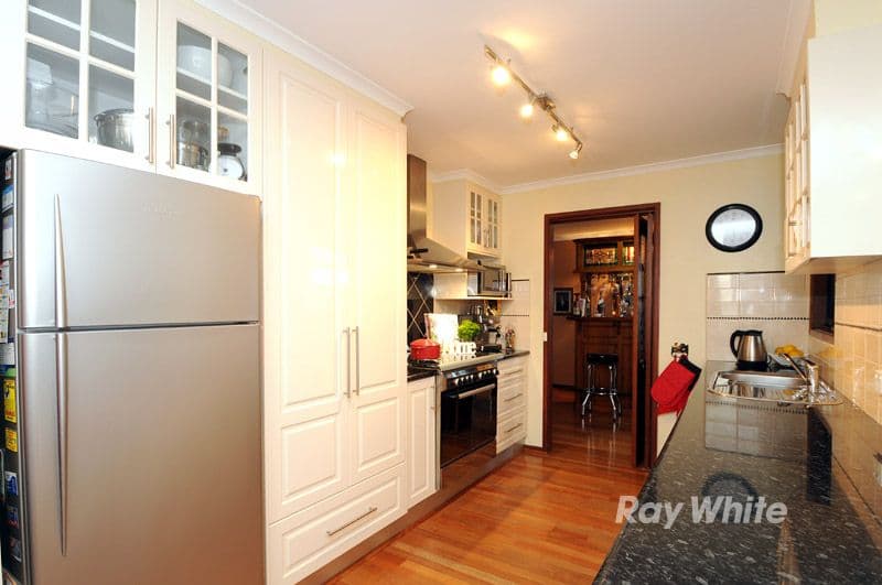 30 Belindavale Drive, KNOXFIELD VIC 3180, Knoxfield - Thumbnail 3