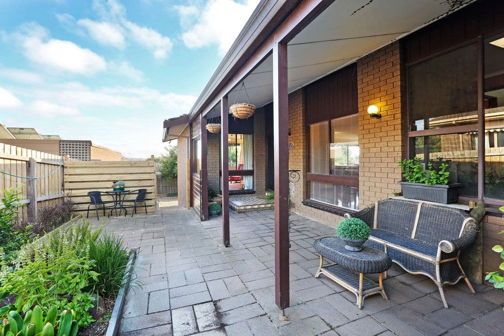 6 Hull Court, Grovedale VIC 3216, Grovedale - Thumbnail 2