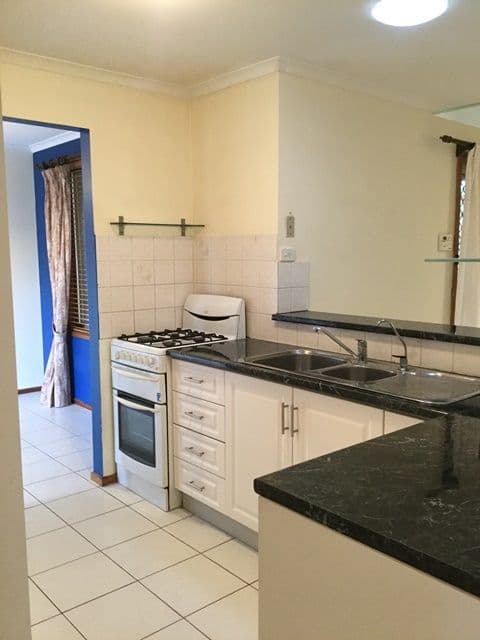 16 Swallow Crescent, Parafield Gardens SA 5107, Parafield Gardens - Thumbnail 4