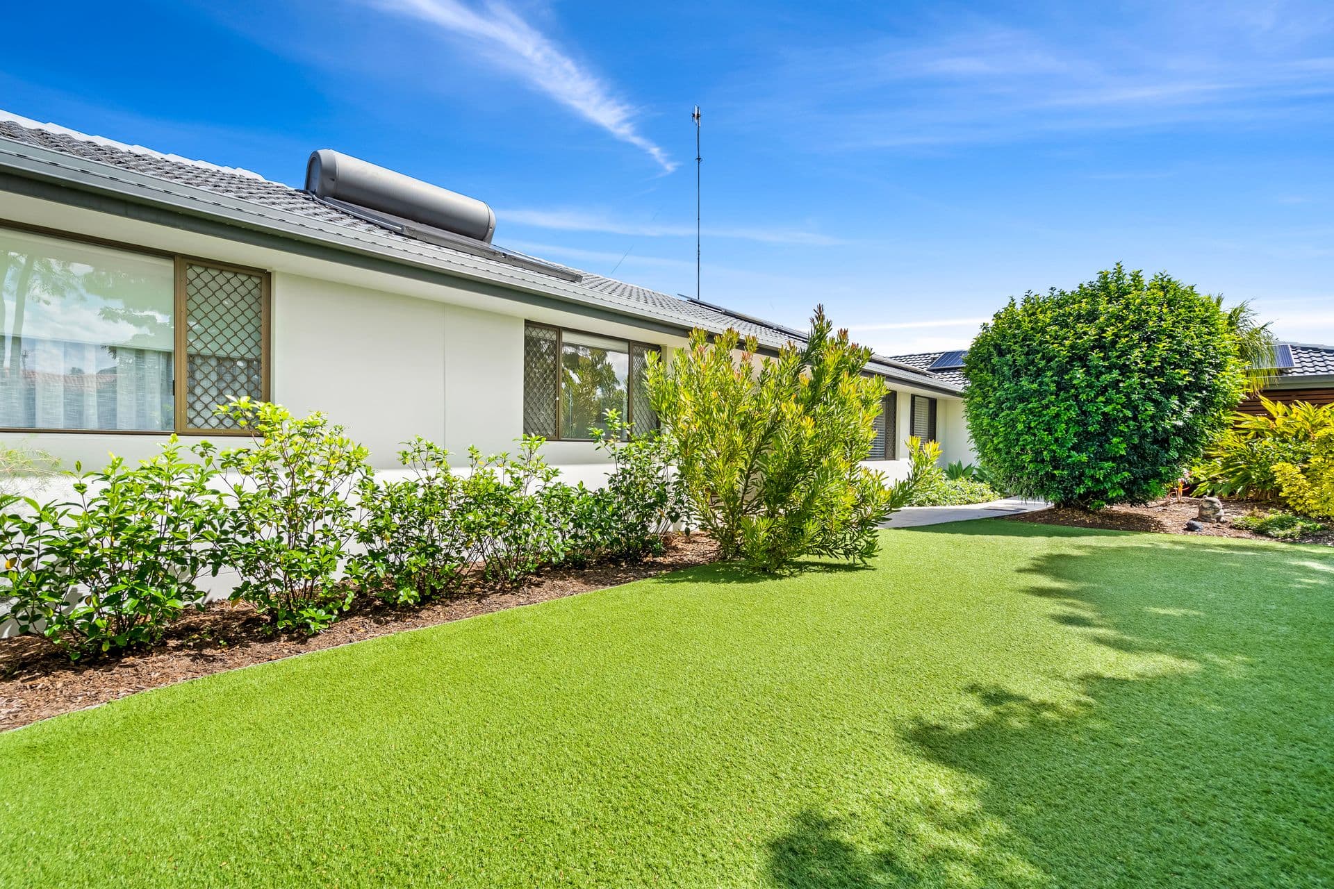 4 Carolina Close, Elanora QLD 4221, Elanora - Thumbnail 4