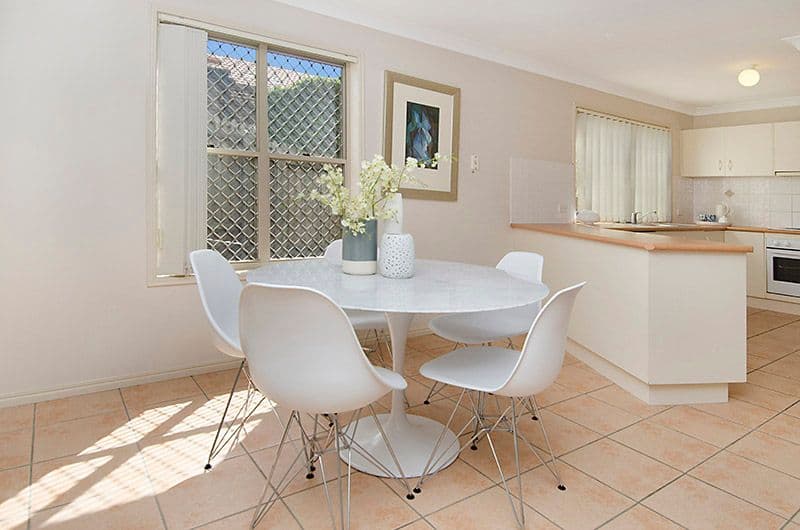 29 Oatland Crescent, HOLLAND PARK QLD 4121, Holland Park West - Thumbnail 3