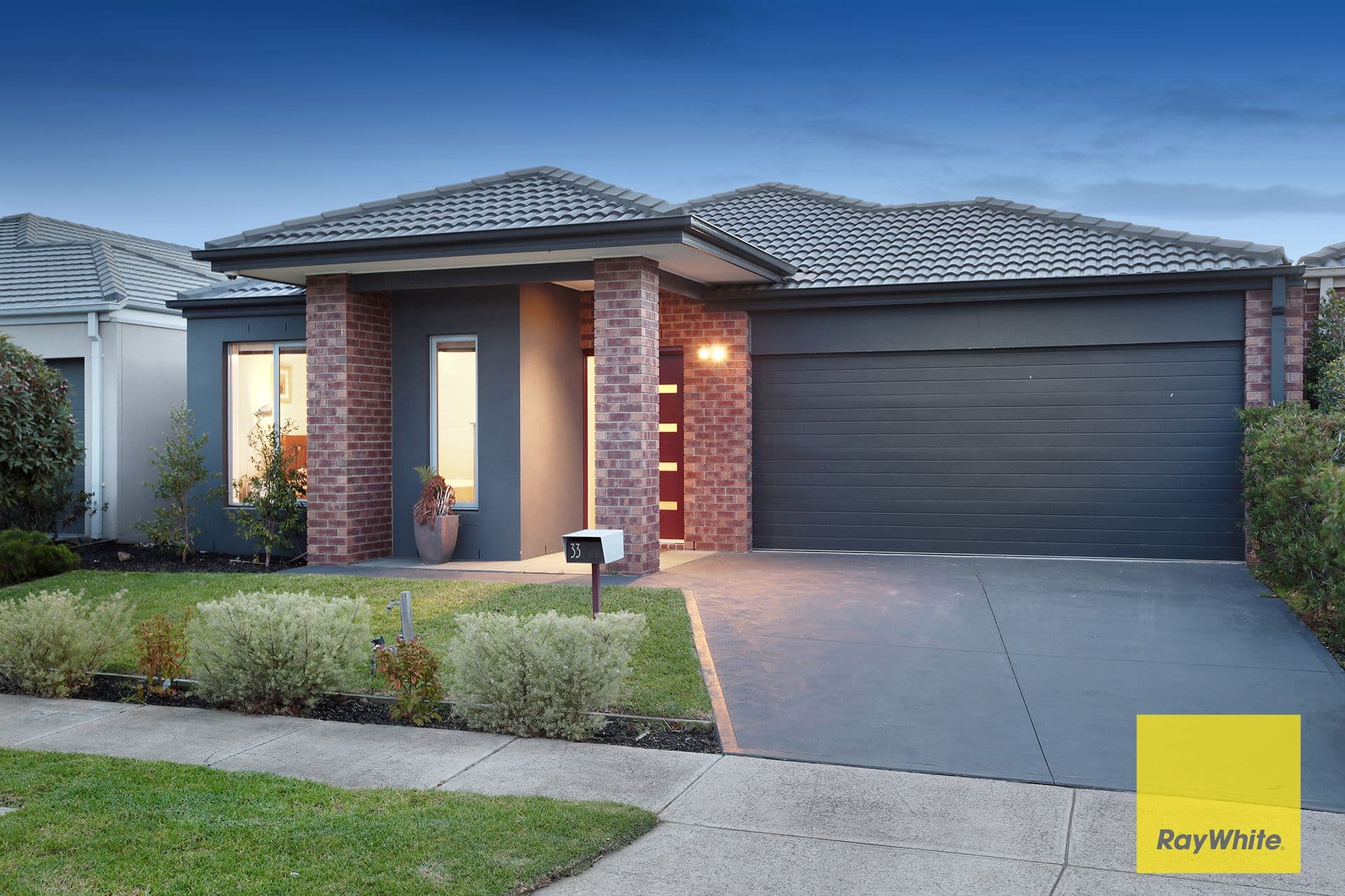 33 Mystic Grove, Point Cook VIC 3030, Point Cook - Thumbnail 2