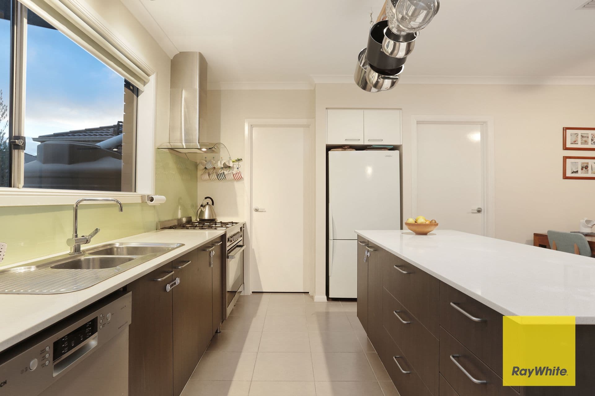 33 Mystic Grove, Point Cook VIC 3030, Point Cook - Thumbnail 3