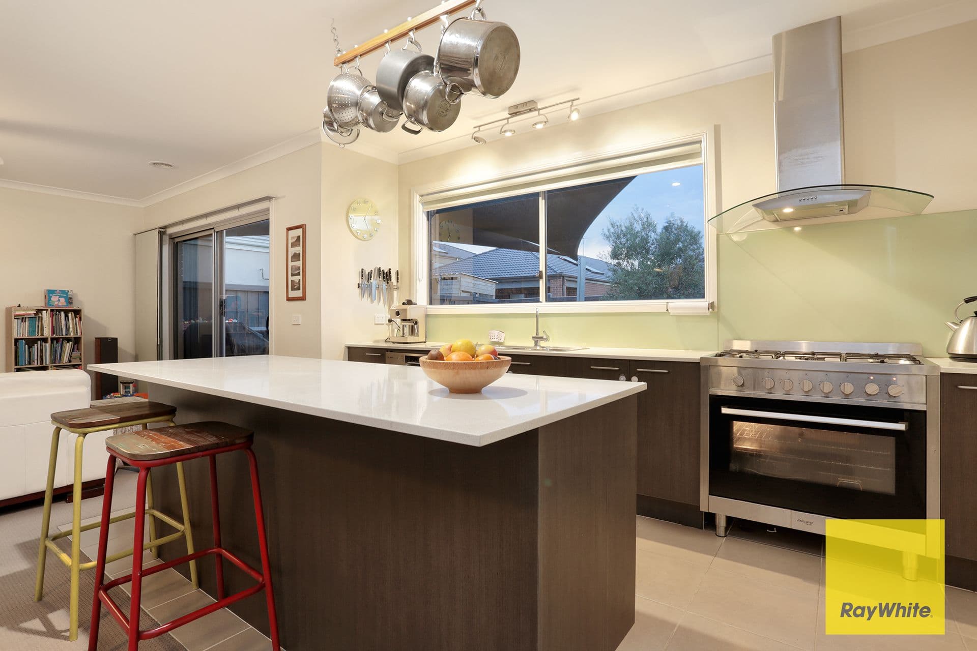 33 Mystic Grove, Point Cook VIC 3030, Point Cook - Thumbnail 4