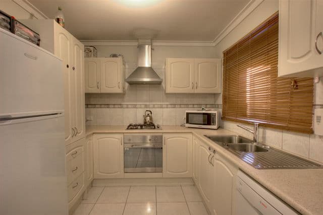 8 Eclipse Way, BECKENHAM WA 6107, Beckenham - Thumbnail 2