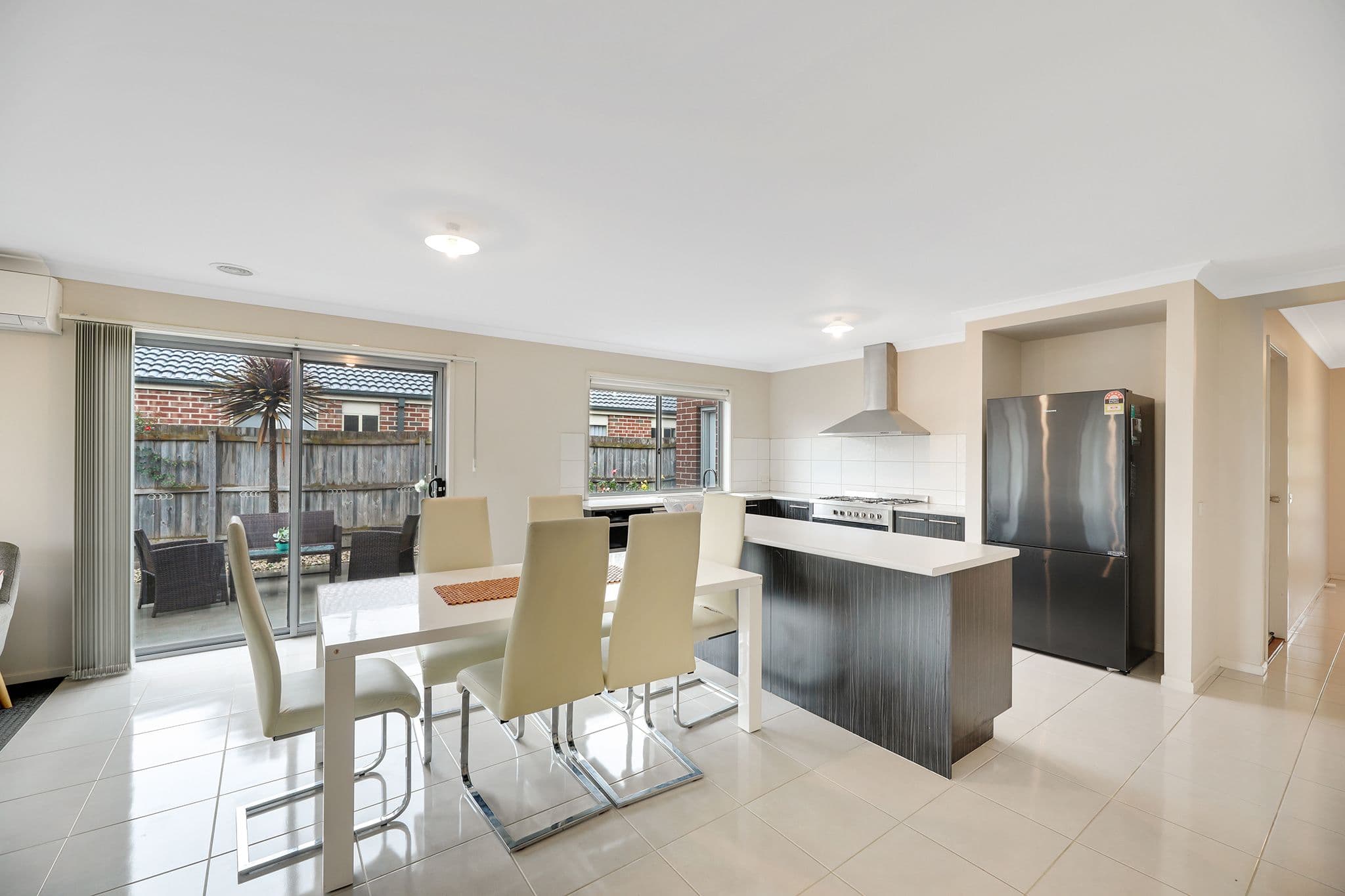 44 Summerhill Boulevard, Drouin VIC 3818, Drouin - Thumbnail 3