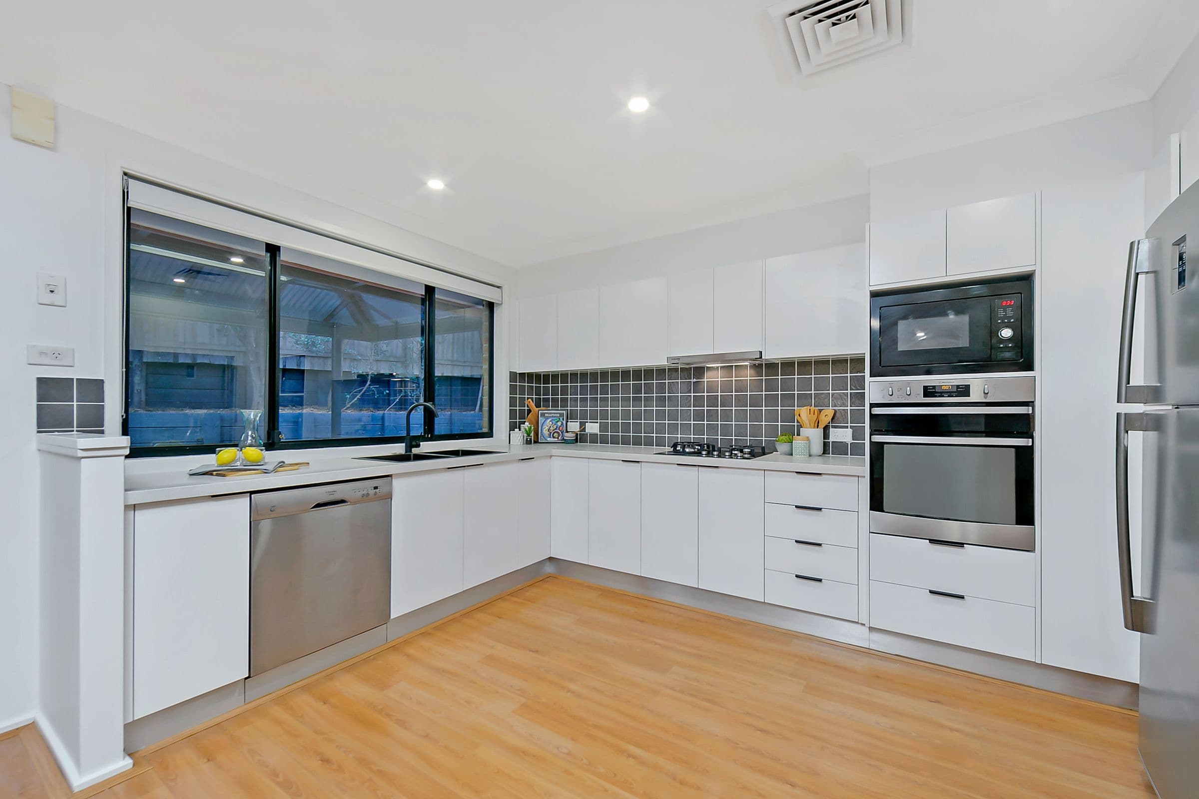 6 Dennison Close, Rouse Hill NSW 2155, Rouse Hill - Thumbnail 3