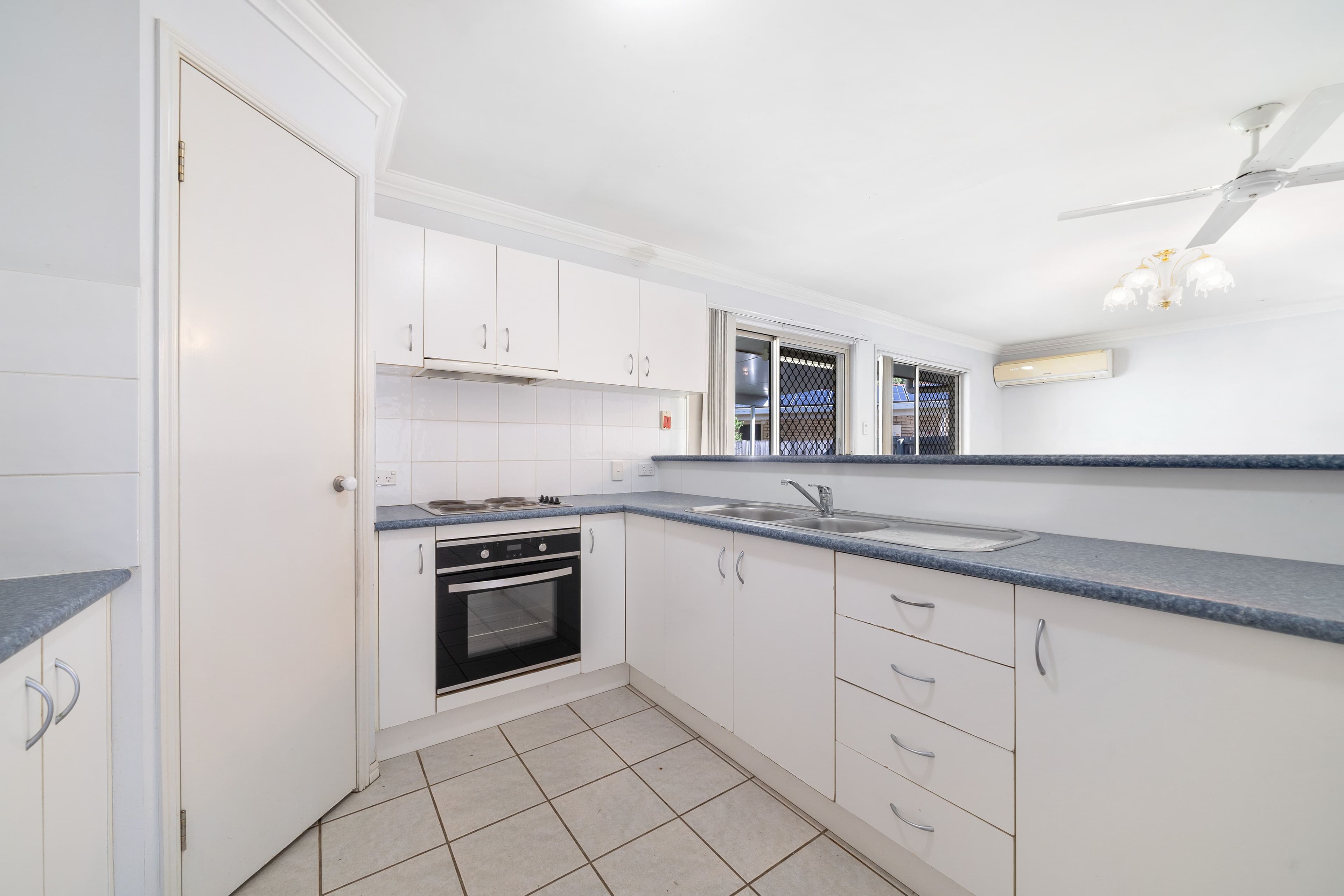 8 Condamine Place, Loganlea QLD 4131, Loganlea - Thumbnail 6