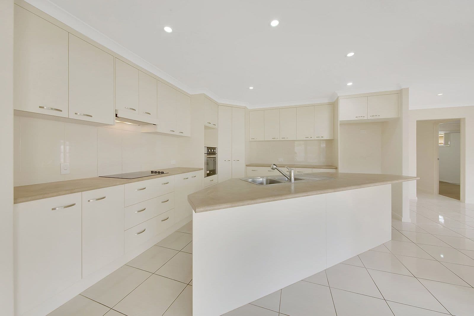 11 Ingra Close, Glen Eden QLD 4680, Glen Eden - Thumbnail 2