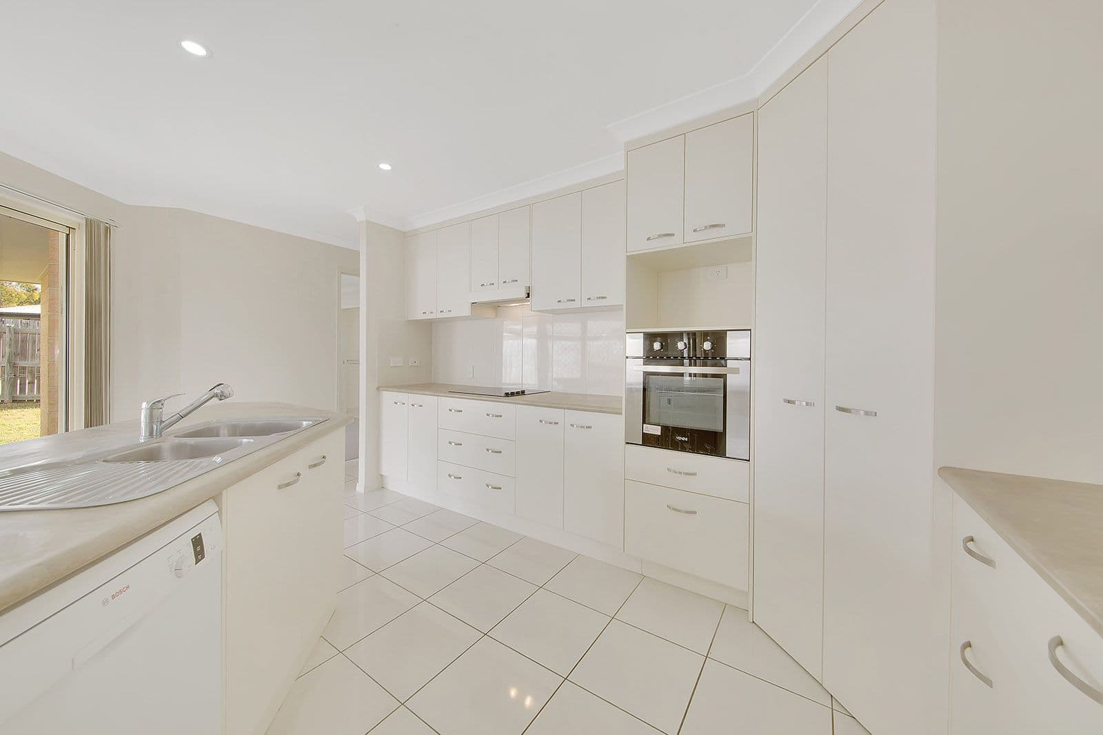 11 Ingra Close, Glen Eden QLD 4680, Glen Eden - Thumbnail 3