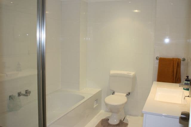 1 Riverpark Drive, LIVERPOOL NSW 2170, Liverpool - Thumbnail 5