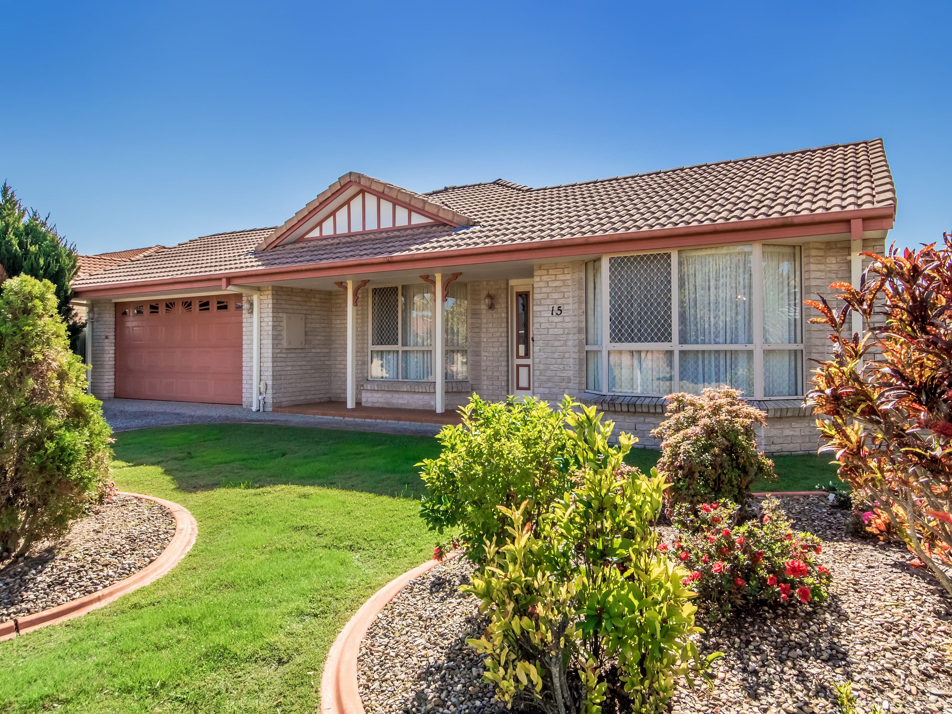 15 Nuthatch Street, Burleigh Waters QLD 4220, Burleigh Waters - Thumbnail 2