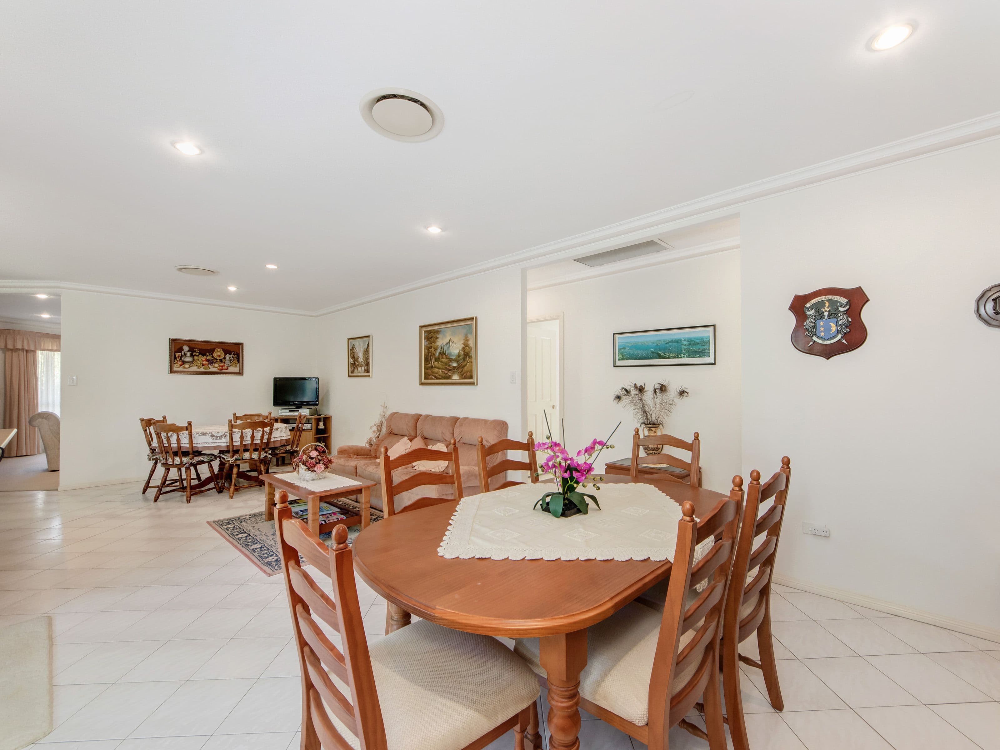 15 Nuthatch Street, Burleigh Waters QLD 4220, Burleigh Waters - Thumbnail 7