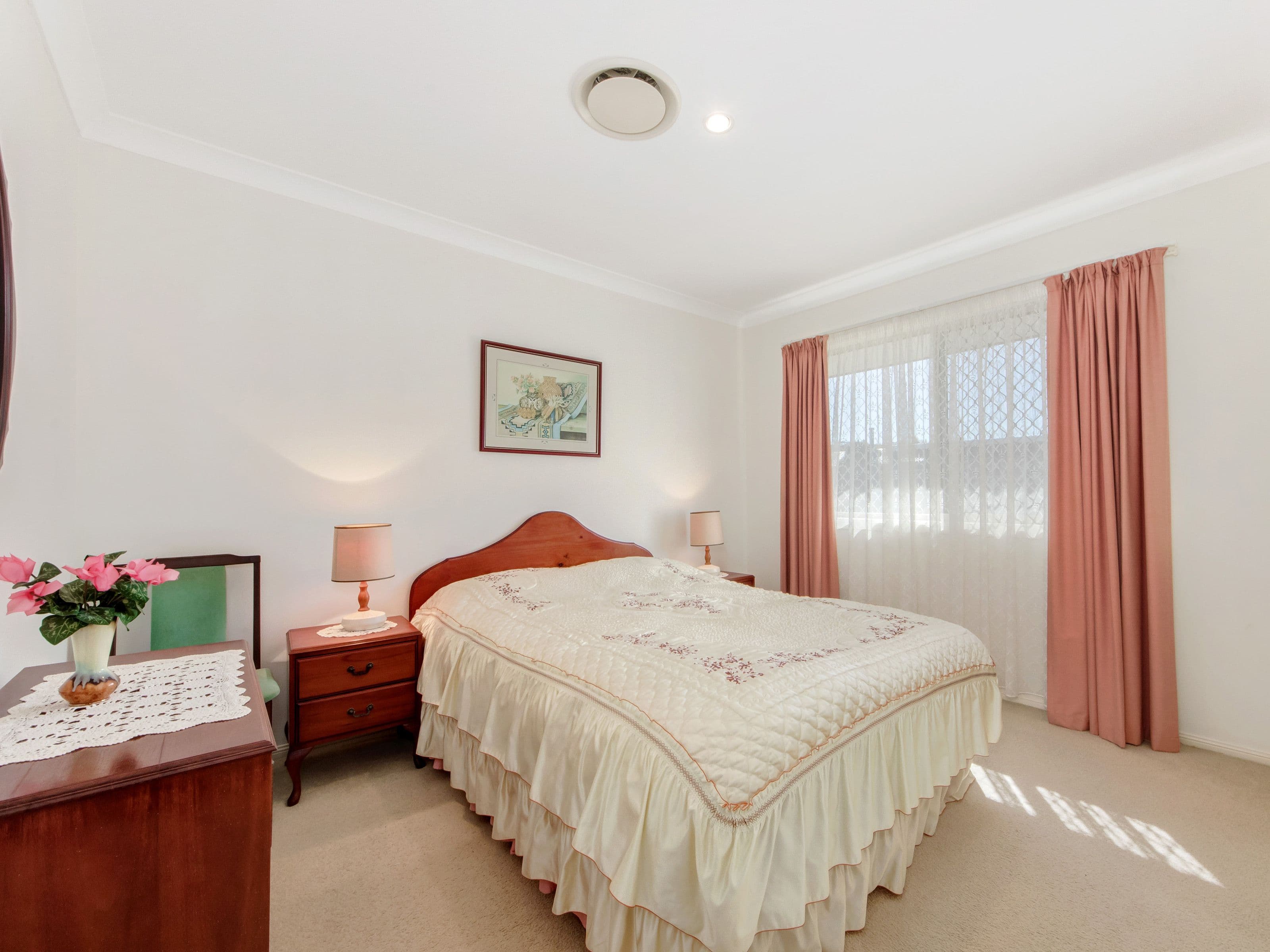 15 Nuthatch Street, Burleigh Waters QLD 4220, Burleigh Waters - Thumbnail 8
