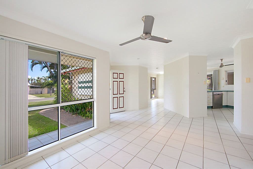30 Redwood Avenue, Kirwan QLD 4817, Kirwan - Thumbnail 2
