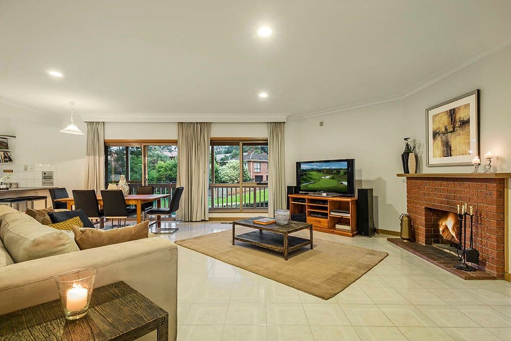 3 Lisa Close, DONCASTER EAST VIC 3109, Doncaster East - Thumbnail 3