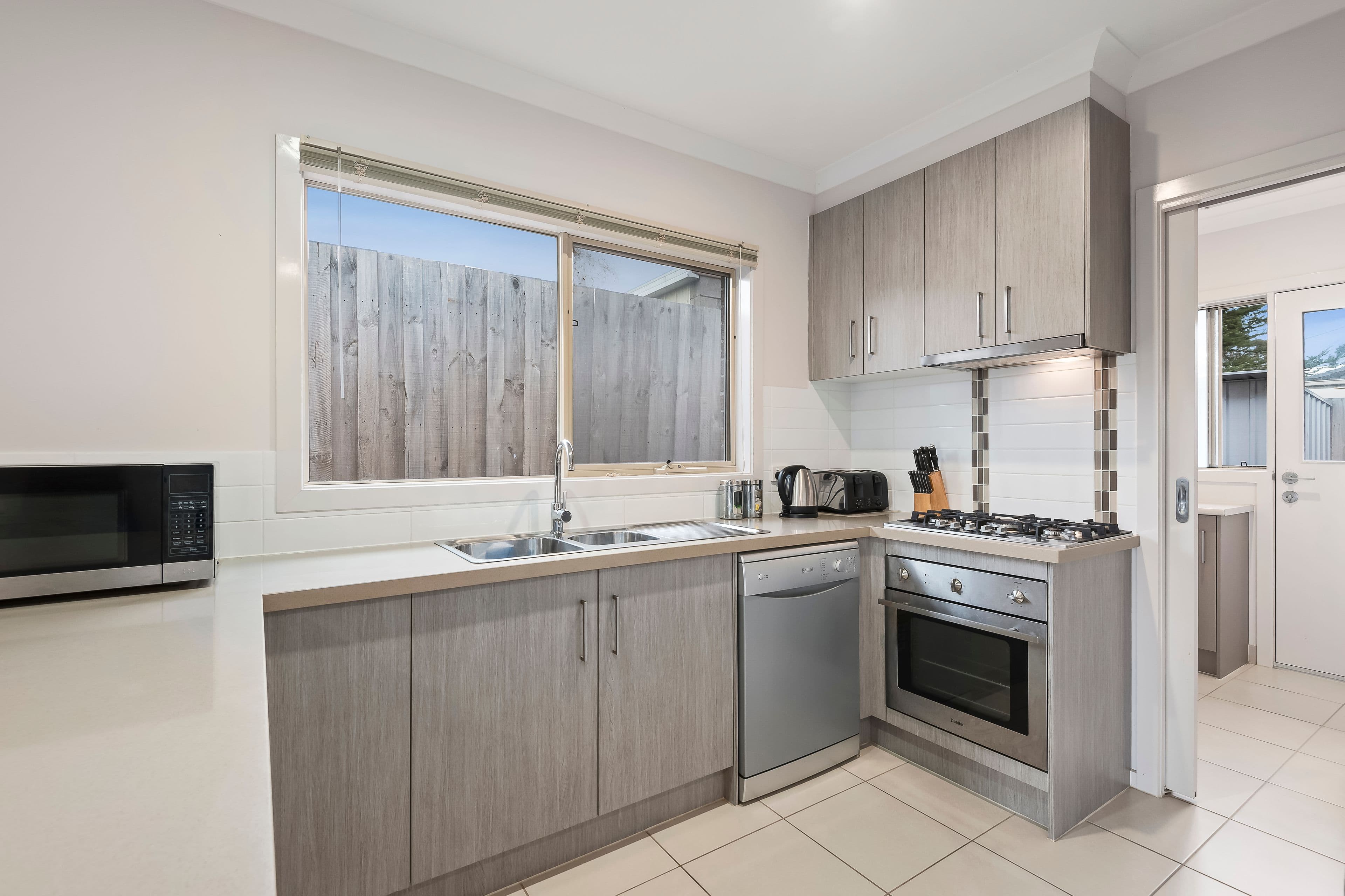 33 Wentworth Avenue, COFFS HARBOUR NSW 2450, Coffs Harbour - Thumbnail 2
