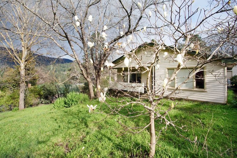 16-20 Salisbury Avenue, WARBURTON VIC 3799, Warburton - Image 1
