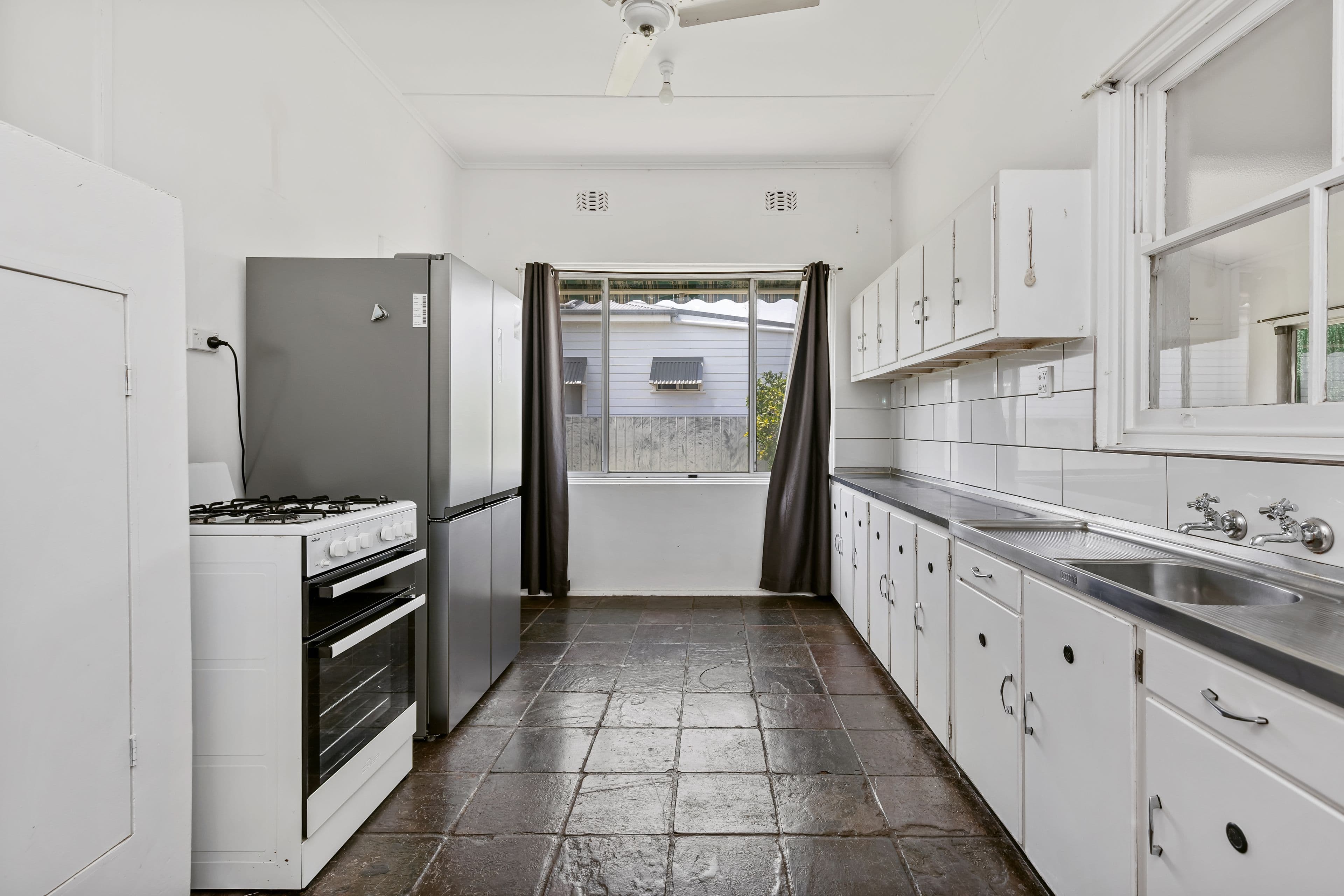 9 Lord Street, Junee NSW 2663, Junee - Thumbnail 3