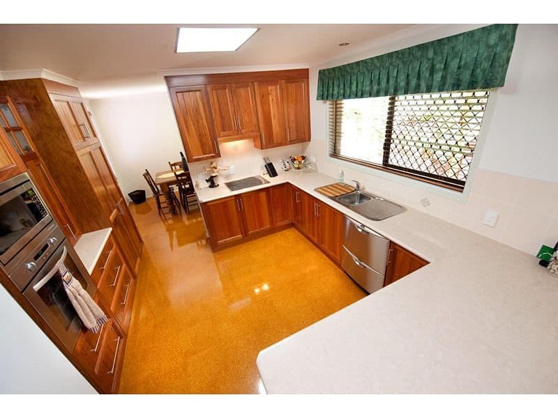 24 Standish Street, NORMAN GARDENS QLD 4701, Norman Gardens - Thumbnail 2