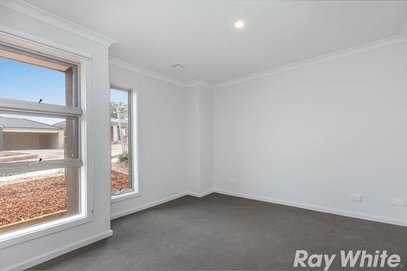 5 Scotchmer Crescent, Mernda VIC 3754, Mernda - Thumbnail 7