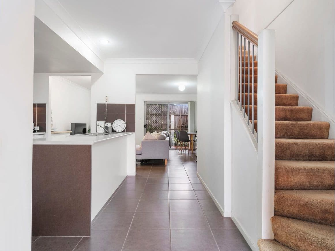2 / 8 Strathburn Crescent, Ormeau QLD 4208, Ormeau - Thumbnail 2
