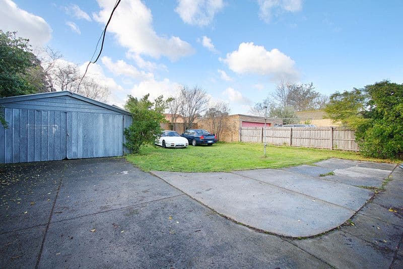 4 SilverAsh Avenue, ASHWOOD VIC 3147, Ashwood - Thumbnail 5