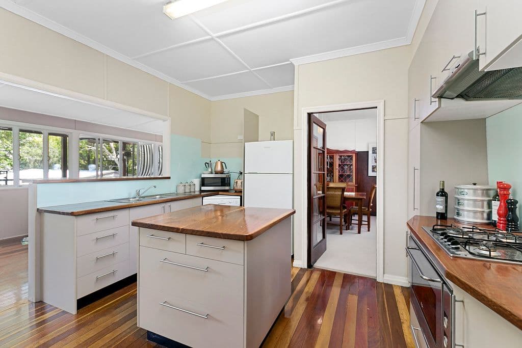 28 Wassell Street, Wynnum QLD 4178, Wynnum - Thumbnail 3