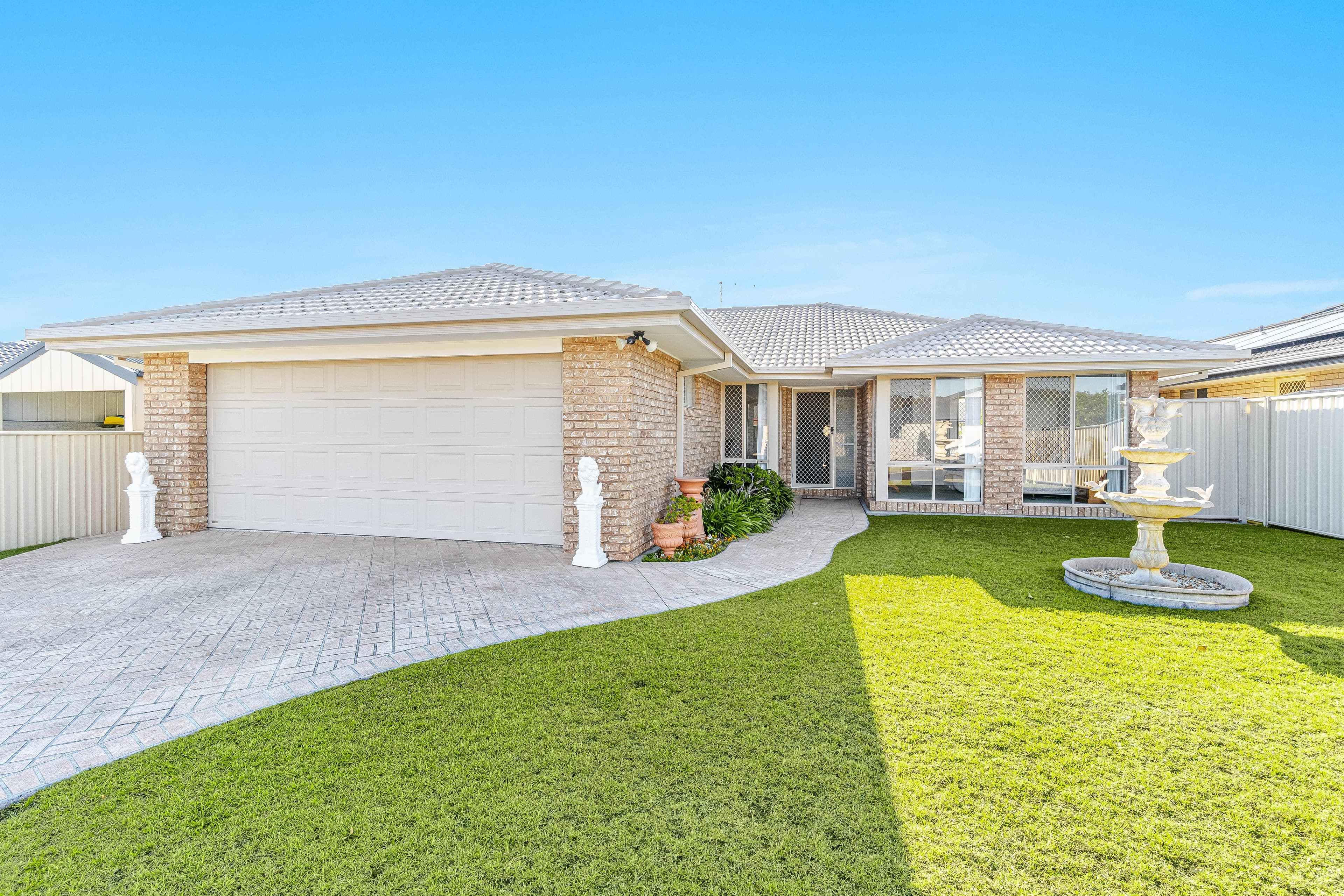 1/5 Bayview Drive, Yamba NSW 2464, Yamba - Thumbnail 2