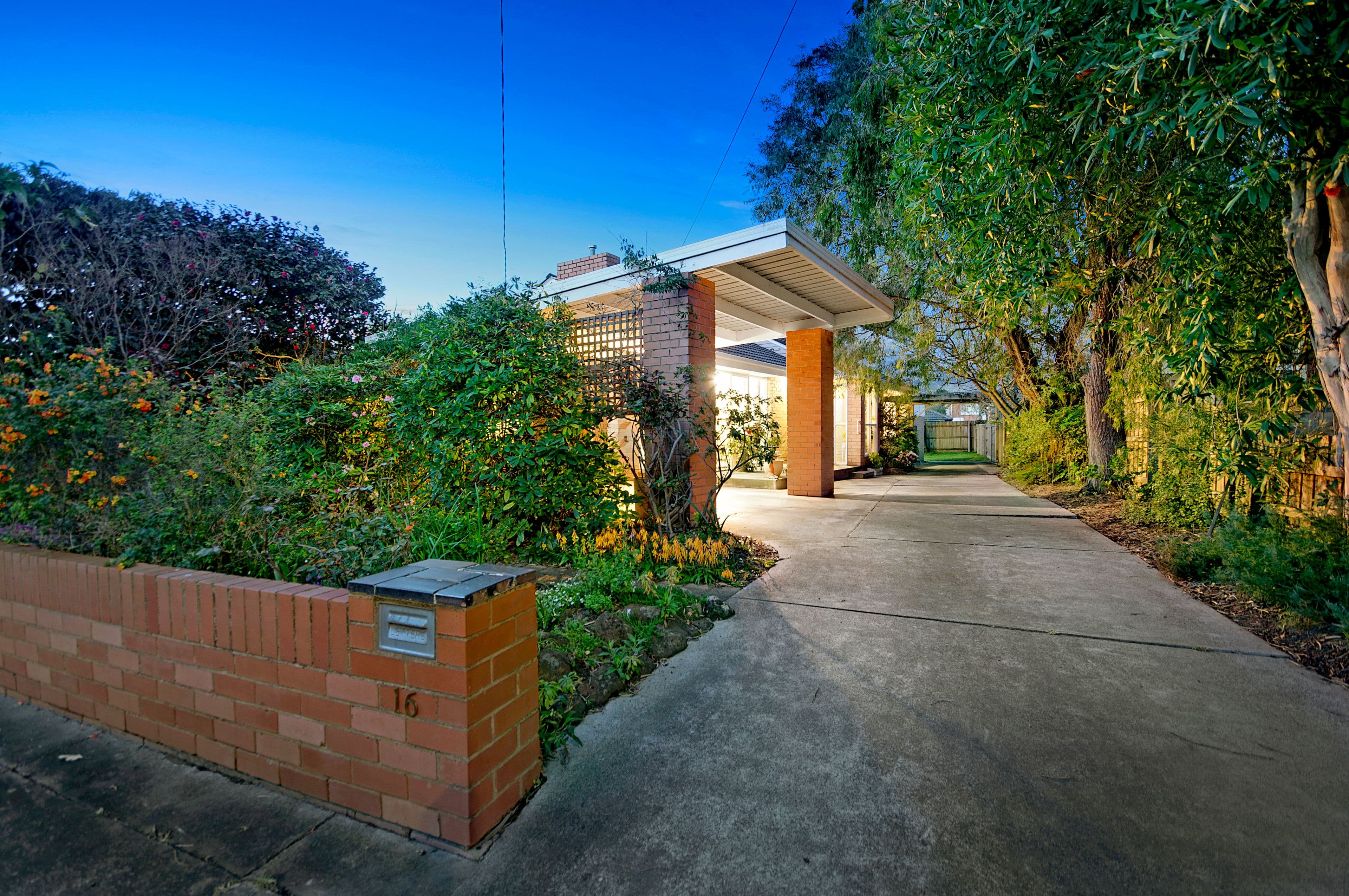 16 Murawa Street, Frankston VIC 3199, Frankston - Thumbnail 2