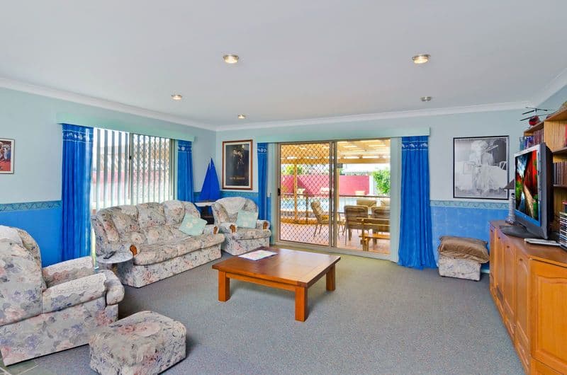 2 Coolibah Drive, PALM BEACH QLD 4221, Palm Beach - Thumbnail 6
