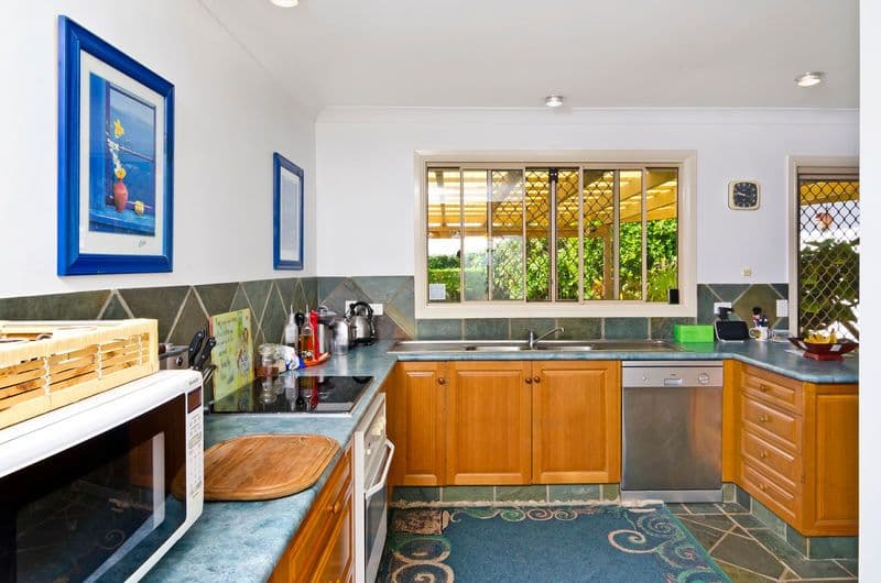 2 Coolibah Drive, PALM BEACH QLD 4221, Palm Beach - Thumbnail 8