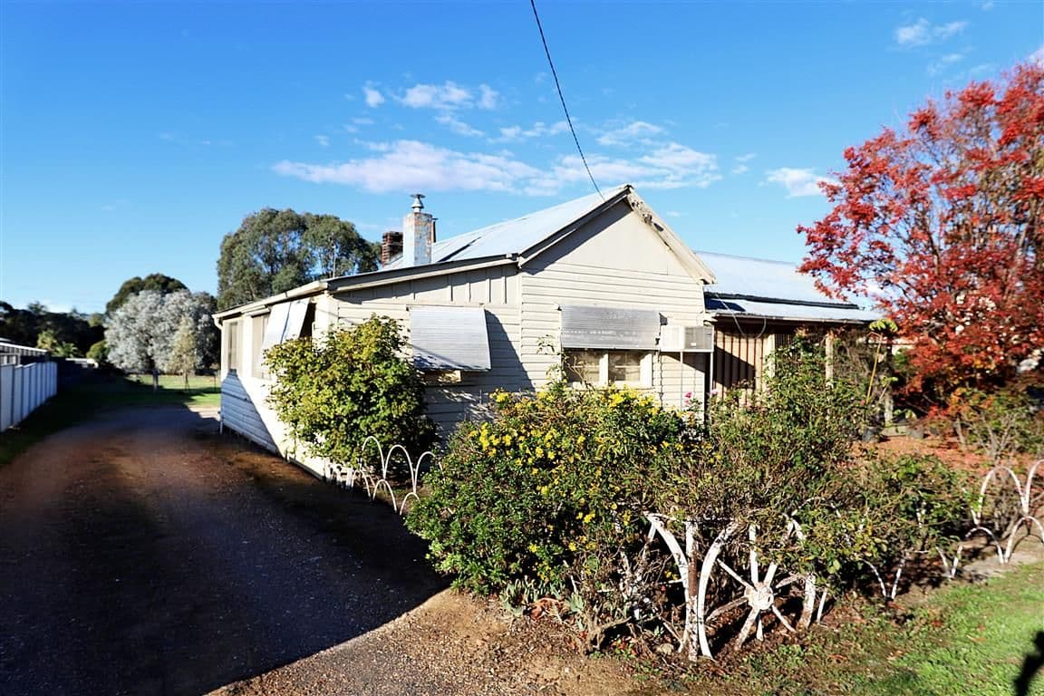 178 Capper Street, Tumut - Image 1
