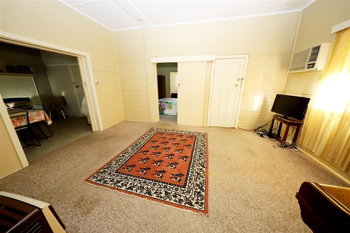 178 Capper Street, Tumut - Thumbnail 3
