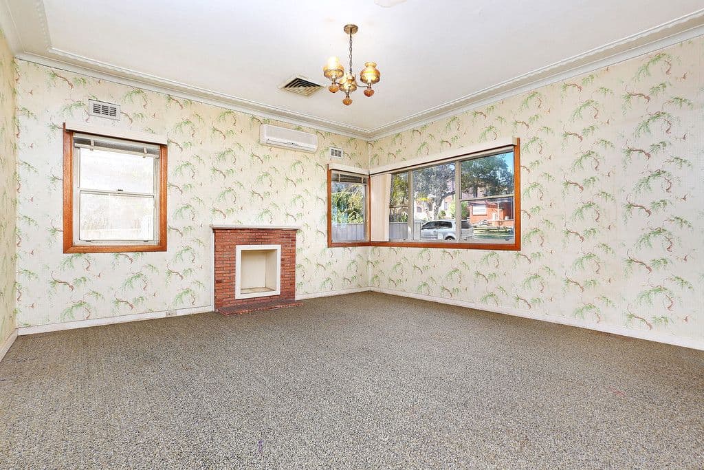 25 Dunkirk Avenue, Kingsgrove - Thumbnail 2