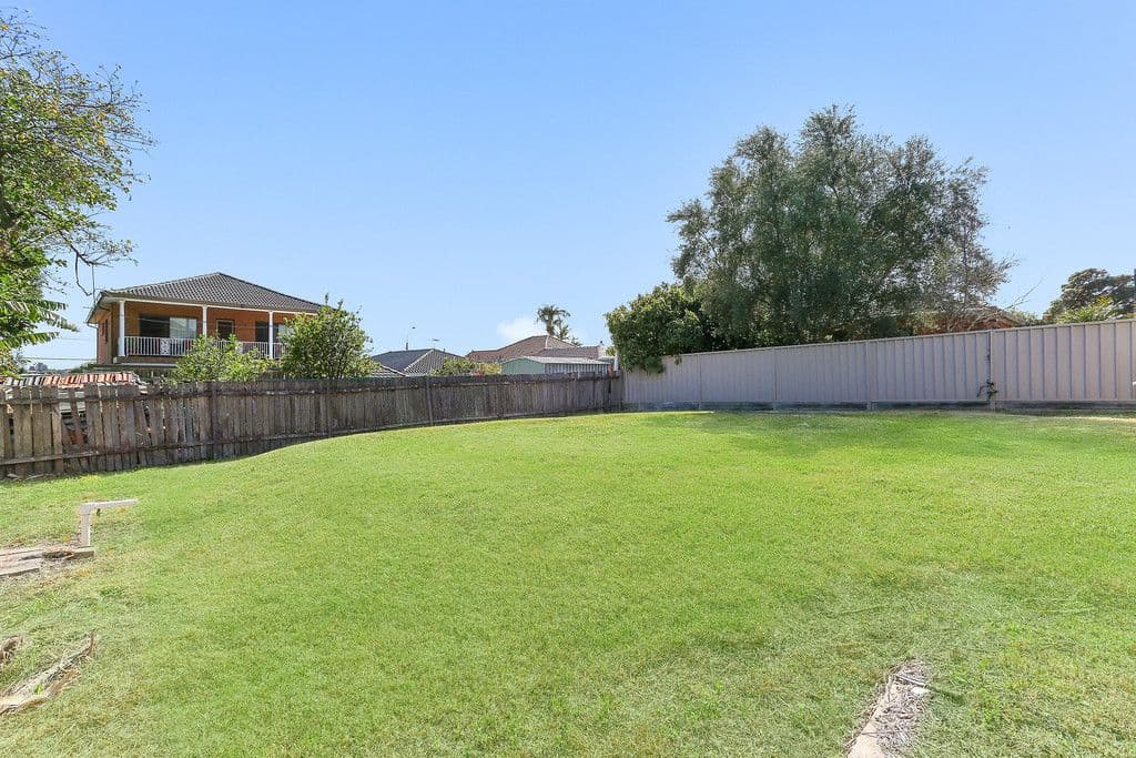 25 Dunkirk Avenue, Kingsgrove - Thumbnail 4