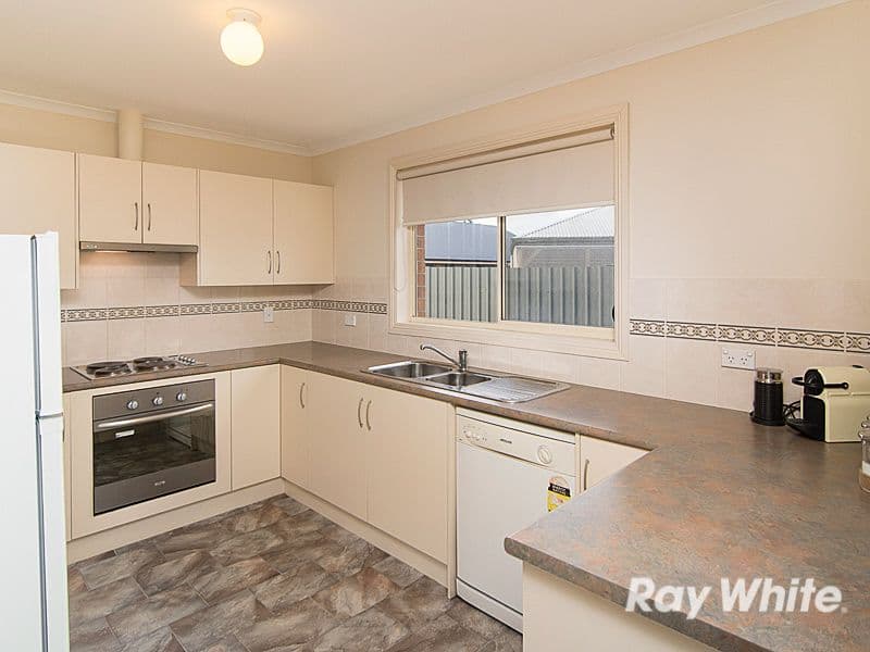 46 Strathmont Drive, Strathalbyn SA 5255, Strathalbyn - Thumbnail 5