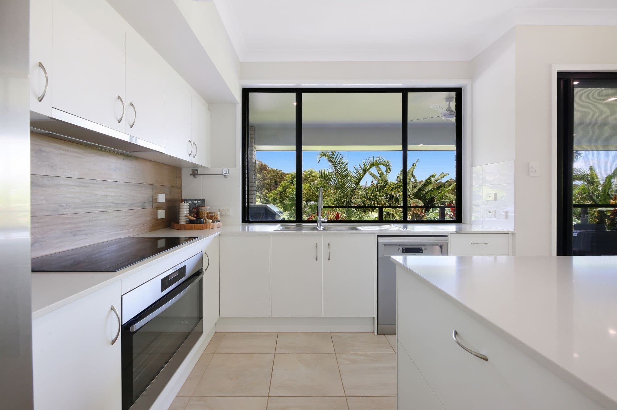 28 Wyangan Valley Way, Mudgeeraba QLD 4213, Mudgeeraba - Thumbnail 8