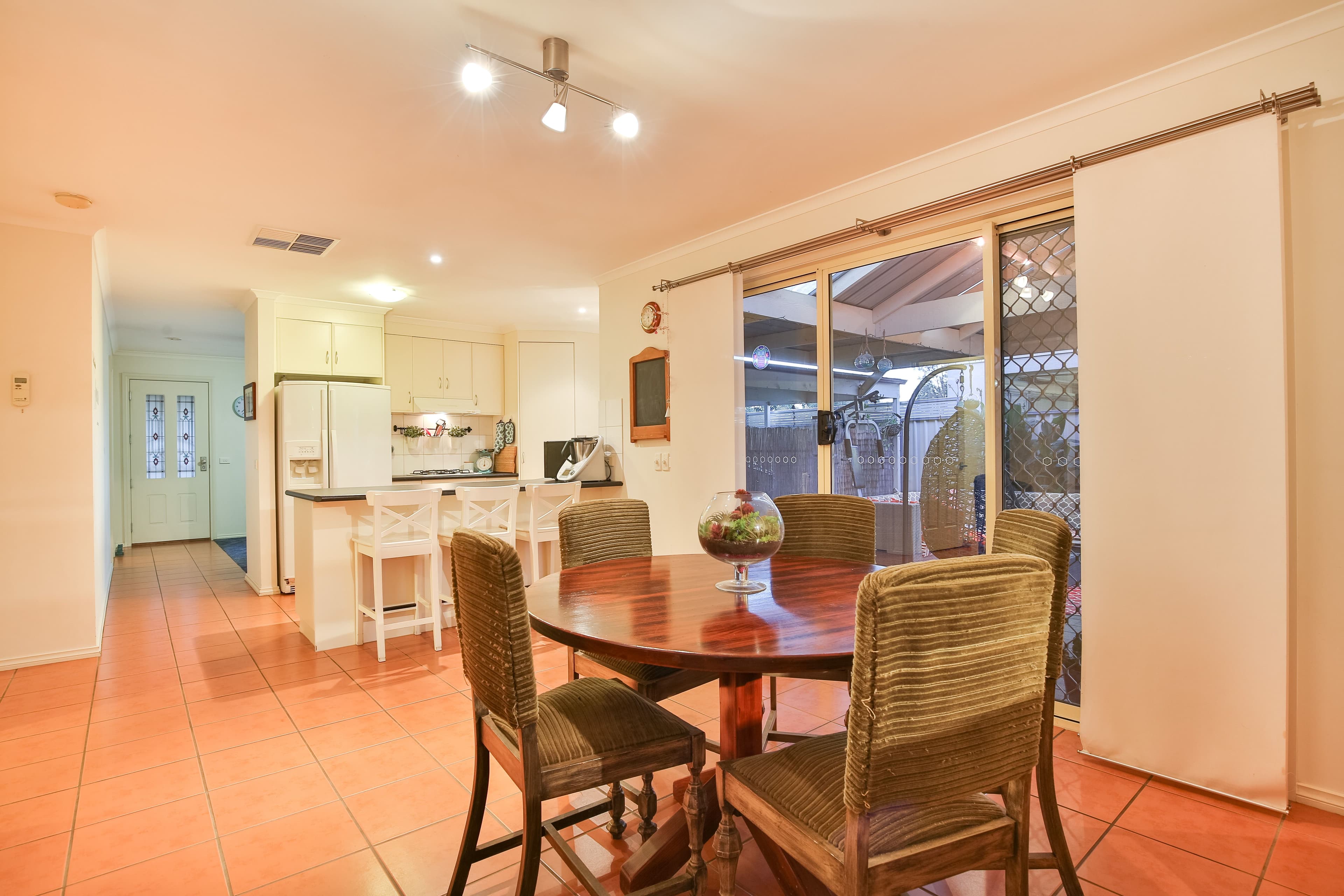 7 Balmoral Place, Mildura VIC 3500, Mildura - Thumbnail 2