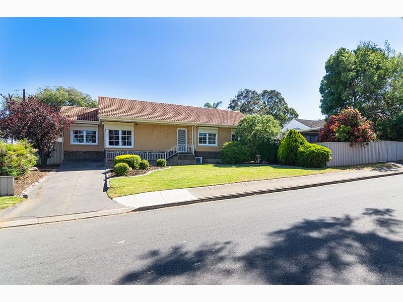 2 Vine Street, Morphett Vale SA 5162, Morphett Vale - Image 1