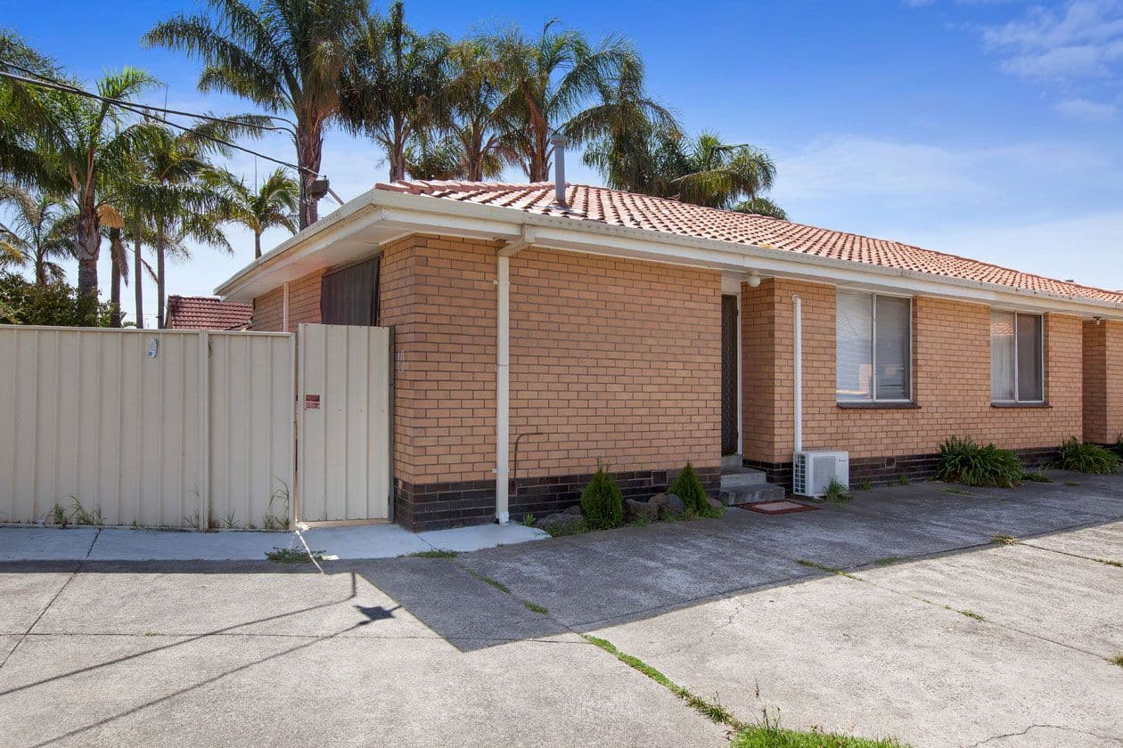 10 Moore Avenue, CLAYTON SOUTH VIC 3169, Clayton South - Thumbnail 2