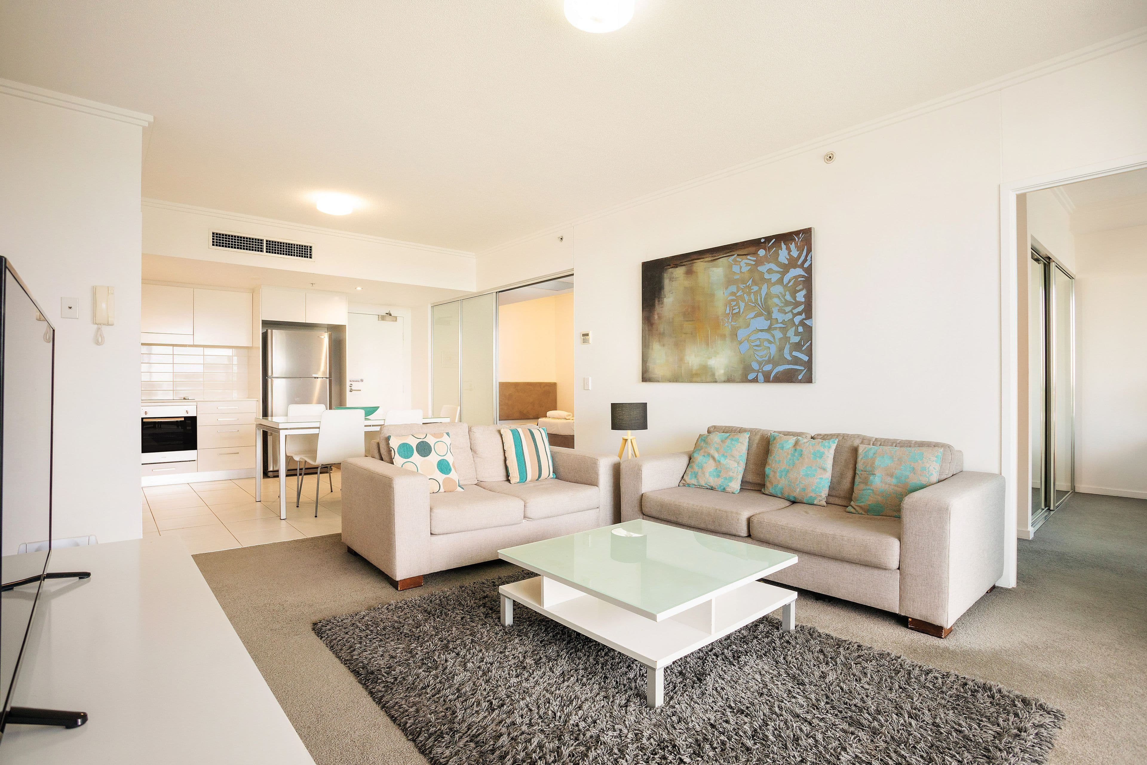 25 Surf Parade 'Ocean Pacific', Broadbeach QLD 4218, Broadbeach - Thumbnail 5
