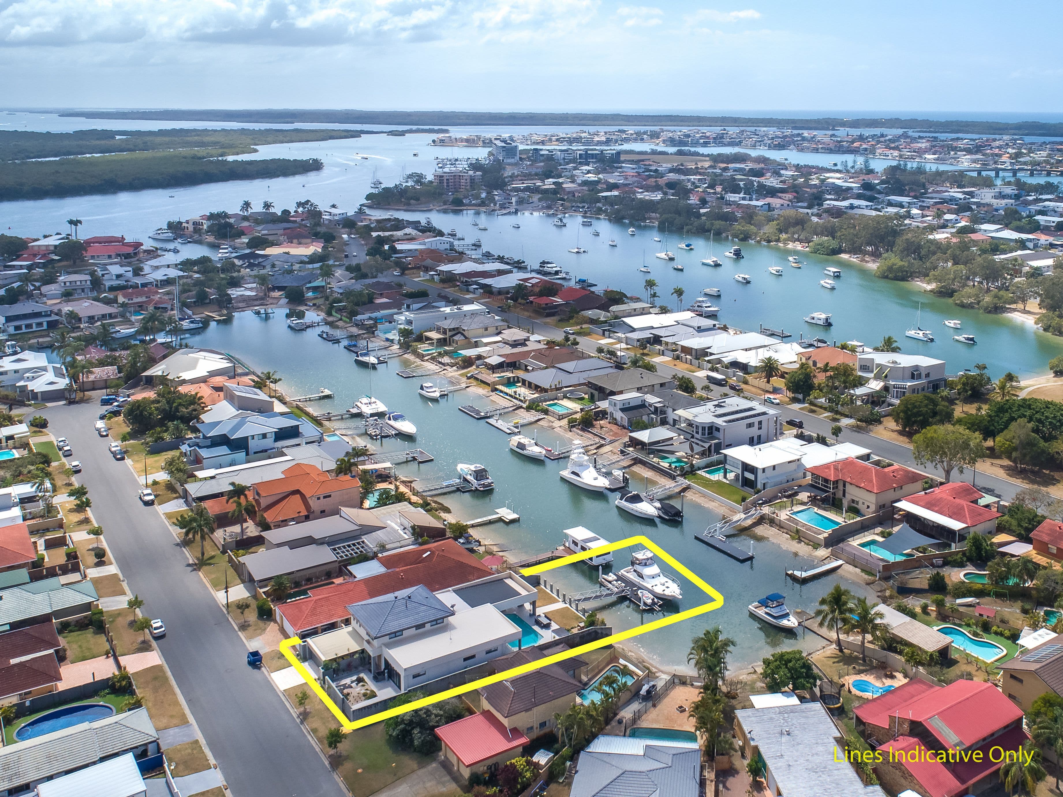 5 Drysdale Place, Paradise Point QLD 4216, Paradise Point - Thumbnail 2